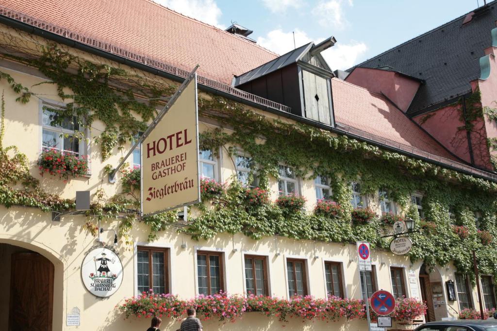 Altstadt-Hotel Zieglerbraeu Dachau Exterior foto